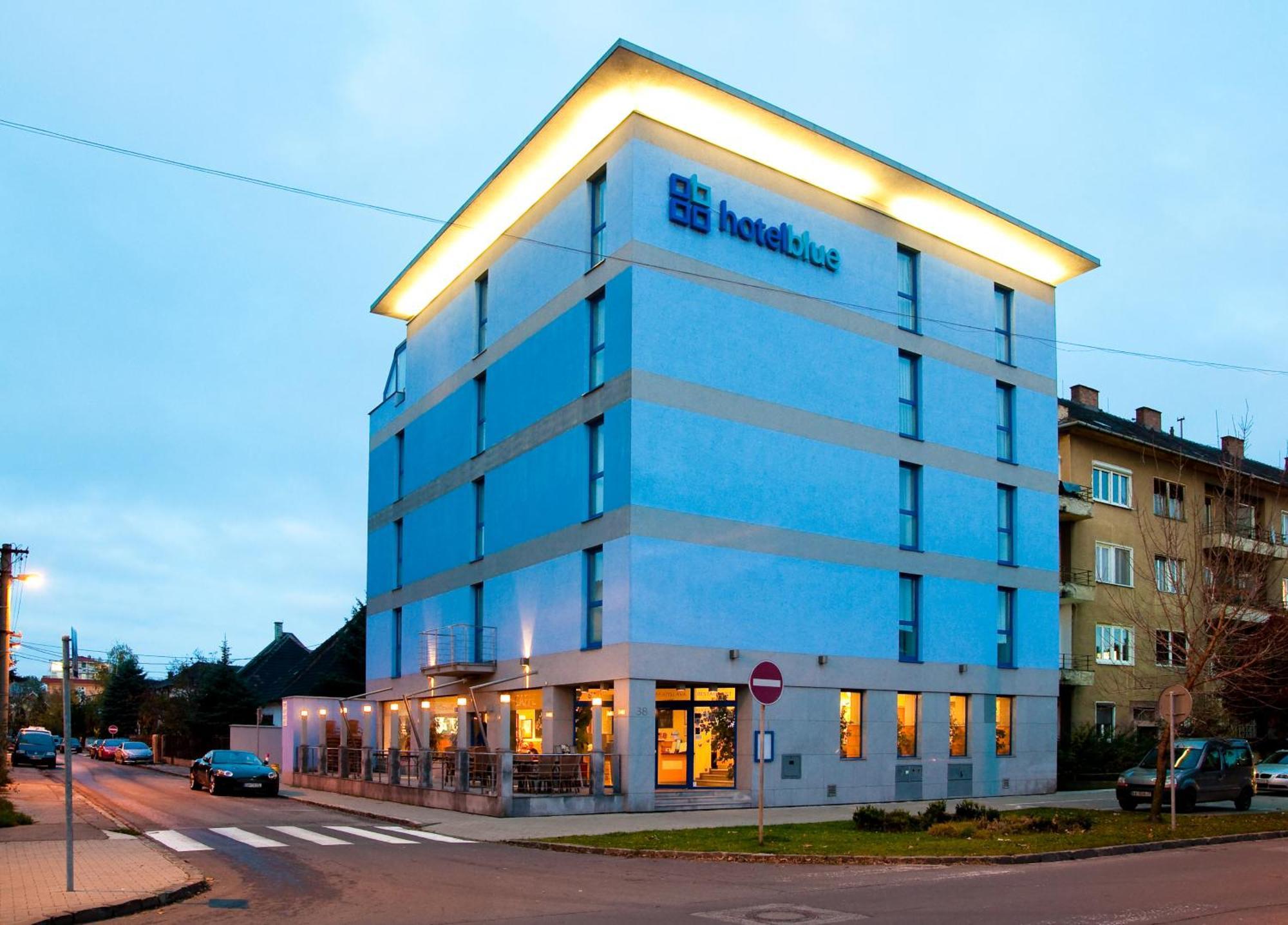 Hotel Blue Братислава Экстерьер фото